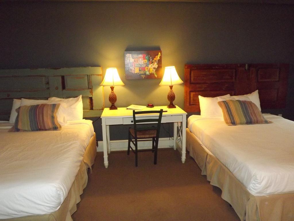 William Watson Hotel (Adults Only) Pittsfield Esterno foto