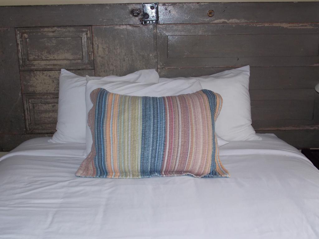 William Watson Hotel (Adults Only) Pittsfield Esterno foto
