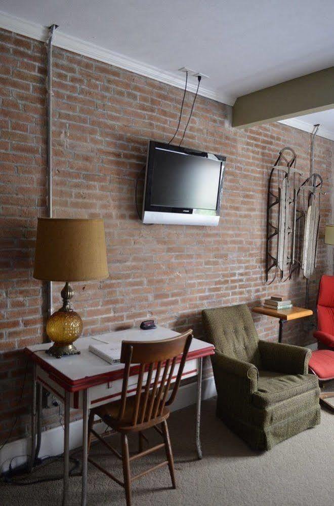William Watson Hotel (Adults Only) Pittsfield Esterno foto