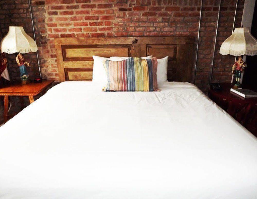 William Watson Hotel (Adults Only) Pittsfield Esterno foto