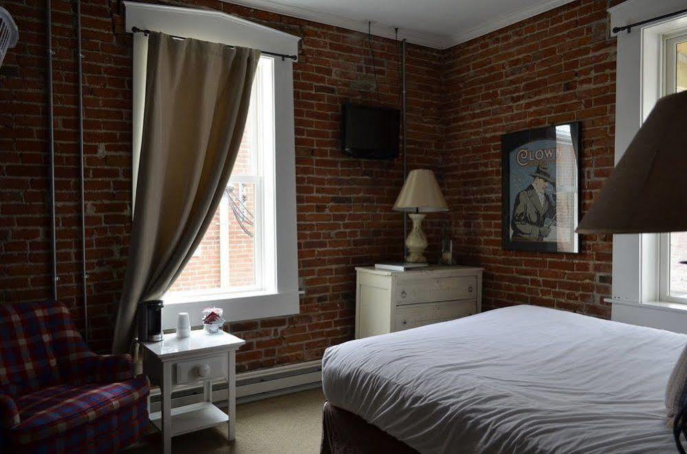 William Watson Hotel (Adults Only) Pittsfield Esterno foto