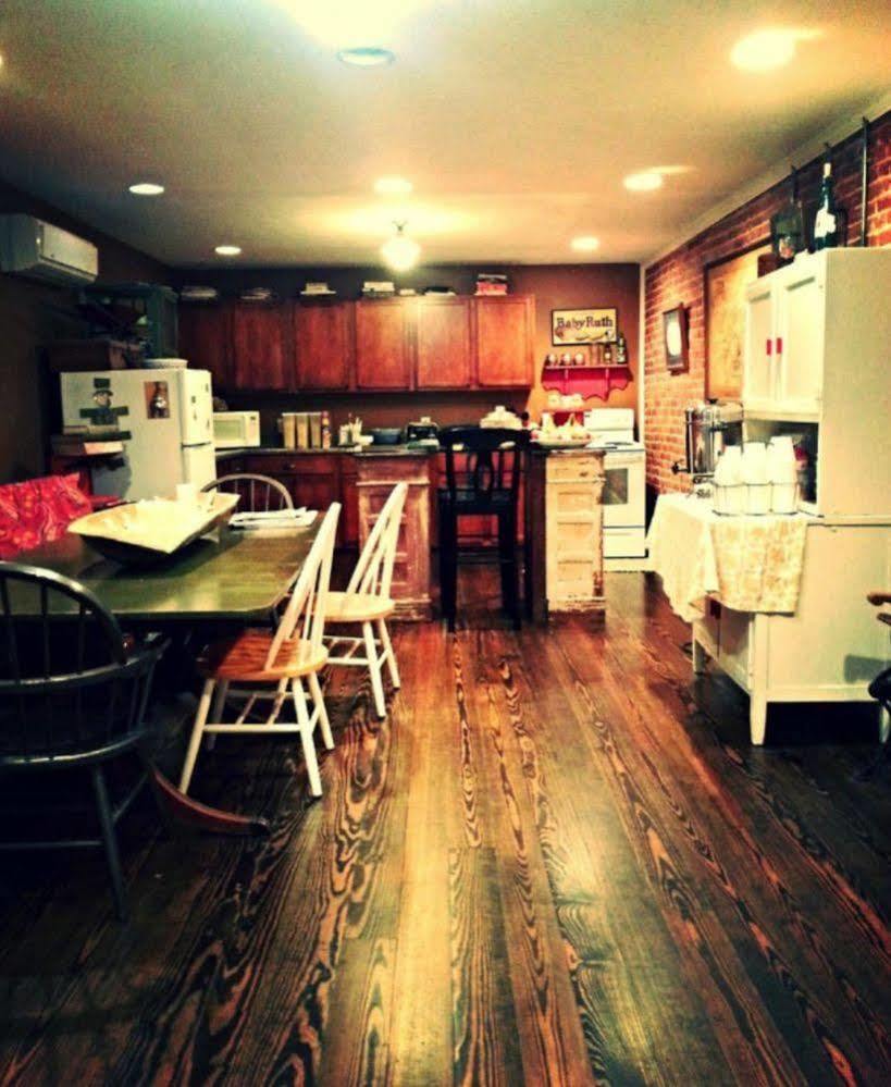 William Watson Hotel (Adults Only) Pittsfield Esterno foto