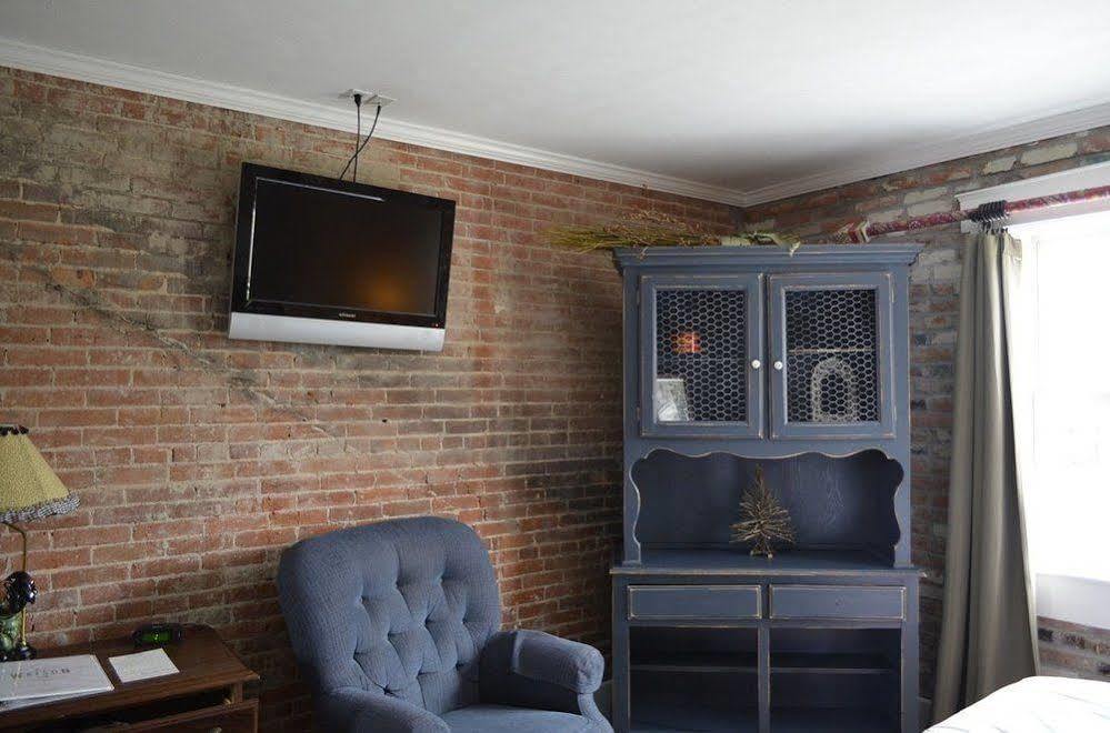 William Watson Hotel (Adults Only) Pittsfield Esterno foto