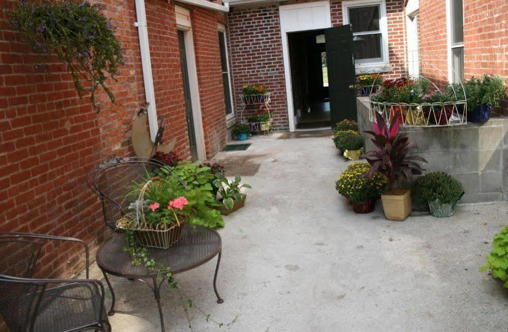 William Watson Hotel (Adults Only) Pittsfield Esterno foto